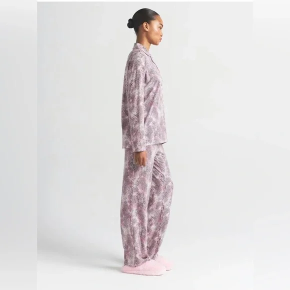 SKIMS - BEST SELLER! Bloom Mini Multi Animal Pajama Set - Picture 3 of 11